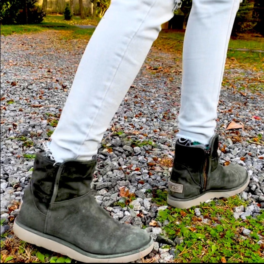 Ugg Abree Mini Bootie Size 7